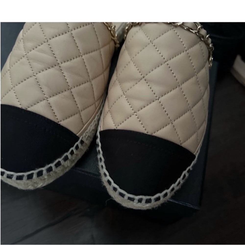 Authentic Chanel Quilted Women's Shoes with Black and Cream Designer Chanel